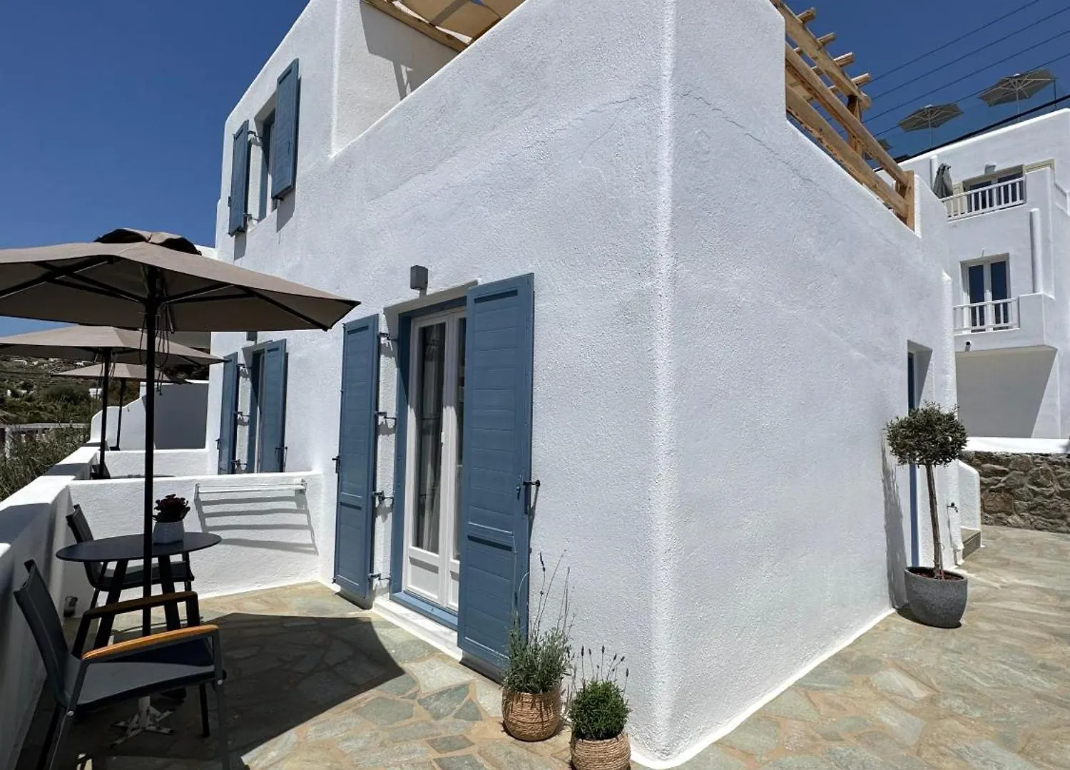 Esperides Apartment Platis Yialos  Greece