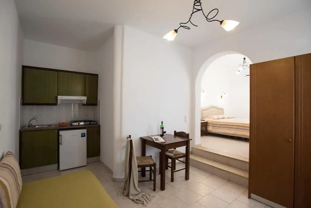 Esperides Apartment Platis Yialos
